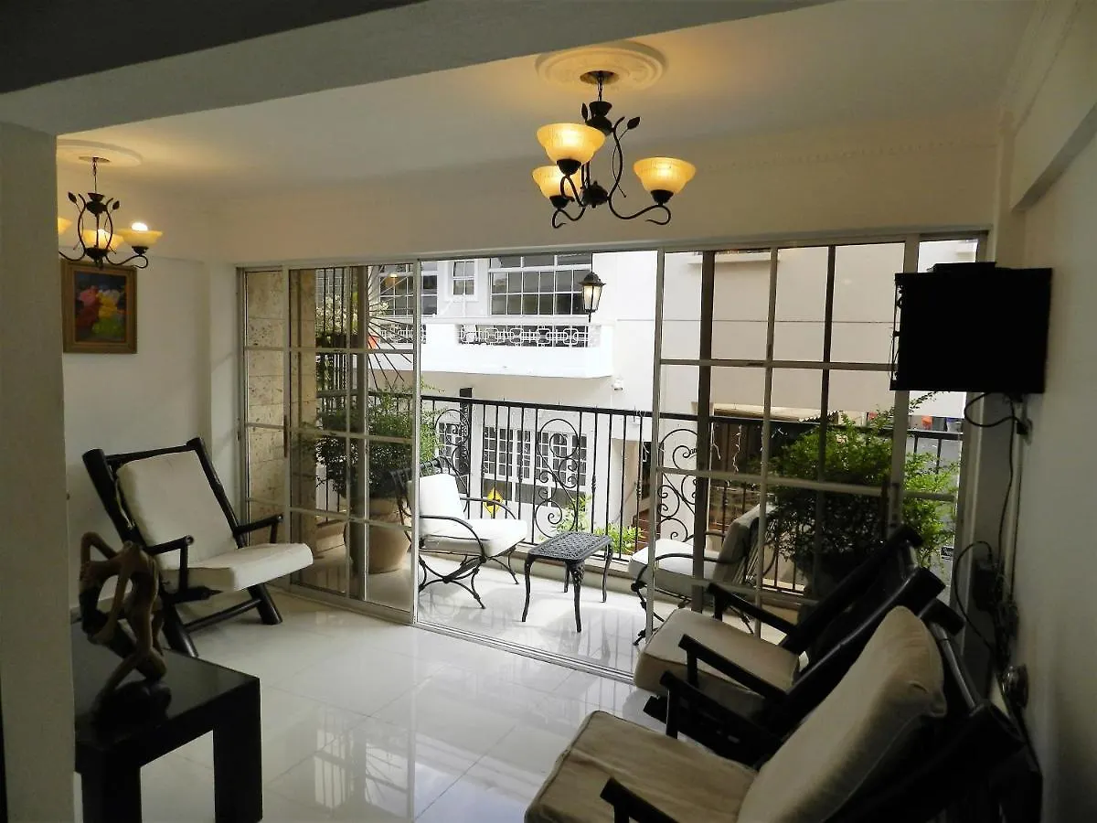 Hotel La Colonia Santo Domingo